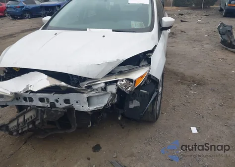 2016 Ford Focus Se z USA, uszkodzony, nr VIN 1FADP3F27GL201870